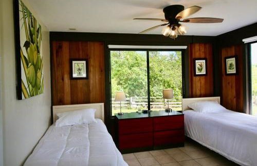 6acres- 6 Bedrms- Soccer Field- Trails- Baths- Swings - Foto 33