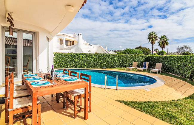 Arribas Villa - Photo 5