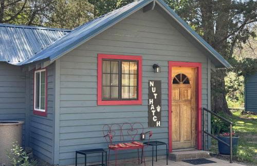 Cozy Rustic Cabin with Riverside Patio on the Pecos River – Pecos, New Mexico - Foto 8