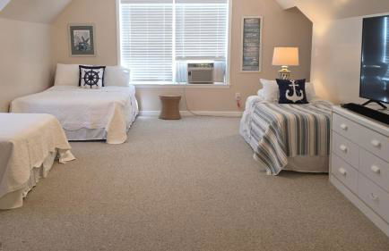 Summerside Cape on Crooked Lake ---Waterfront-Sunsets-Sleeps 12 - Foto 39