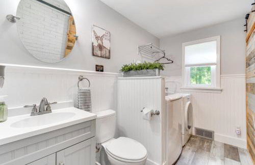 Near Trails and Wineries Victor Getaway with Fire Pit - Foto 20