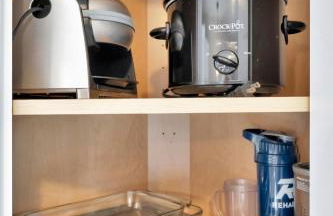 Family & Pet Friendly Getaway with Porch Fire Pit & Yard - Foto 26