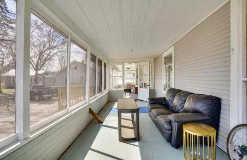 Snowmobile Trail On-Site Lakefront Mound Apt! - Foto 14