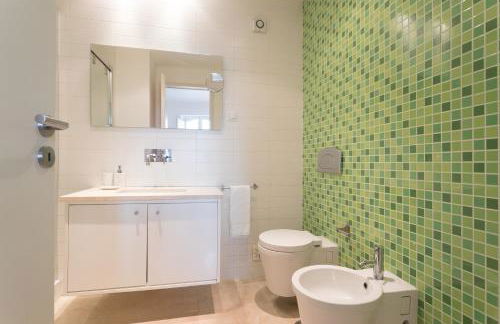 Alfama Modern Two-Bedroom Apartment w/ River View and Parking - by LU Holidays - Photo 42