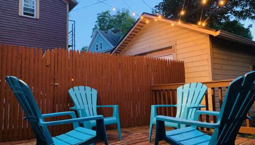 Spacious Home with In-Unit Laundry, Parking, 1GB WiFi, & Patio Deck - Foto 2