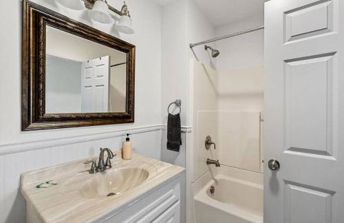 Lake Home, Dock, Fire Pit, Hot Tub, Game Room, Etc - Foto 23