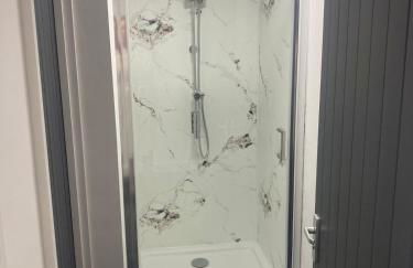 Tyn-Y-Berth Sleeps 27 luxury group accommodation - Photo 37