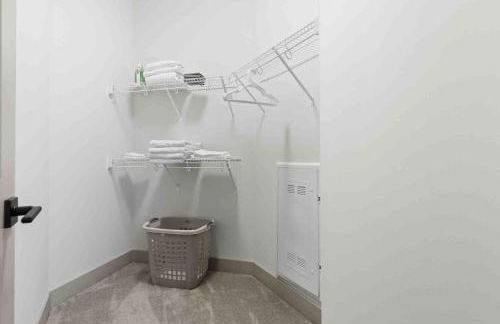 Stylish Living 5 Min From Downtown - Foto 51