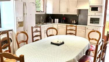 Grande maison tout confort - 5 chambres 5 salles de bain - RER A - Paris - Disney - Foto 2