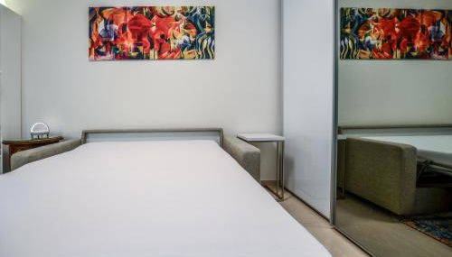 Stylisch und Schick, neue Wohnung, U-Bahn 2 Minuten - Foto 3, wardrobe