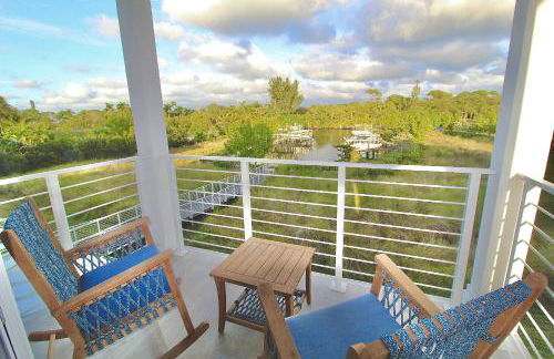 Manatee Isle - Photo 11