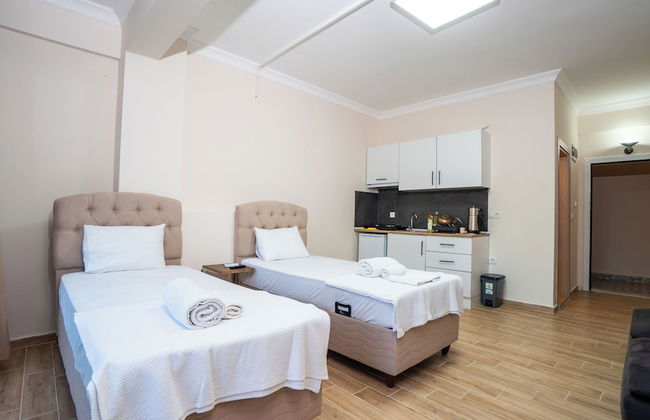 Capo Calaberno Aparts - Photo 19