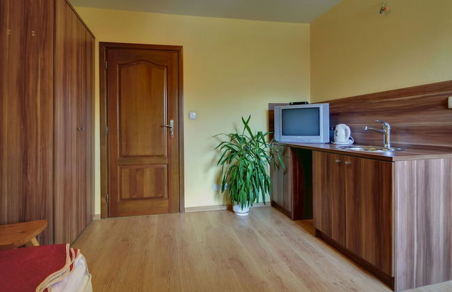 Willa Serafin - Photo 16