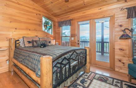 Red Apple Mountaintop cabin hot tub, WiFi, Pet friendly, Fireplace, pit, BEST VIEWS - Foto 11