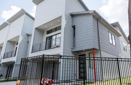 Cozy and Chic 3BR Retreat in Downtown Houston - Foto 41