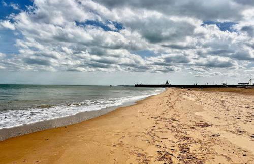 Ramsgate Stunning Penthouse With SeaViews And Free Parking - Foto 24