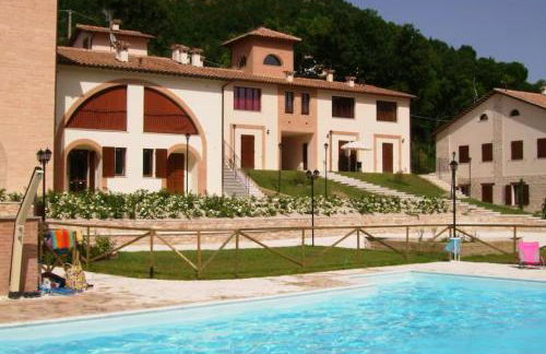 Oasi di Piobbico Piscina con Vista sul Monte Nerone - Foto 3