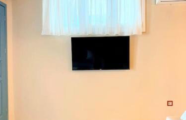 Elements- Wood & Earth Apartment by Hostandros - Foto 27