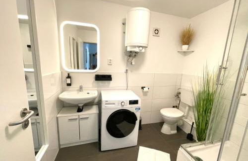 City Apartment - 2SZ - 1BD - Küche - Netflix - Foto 12