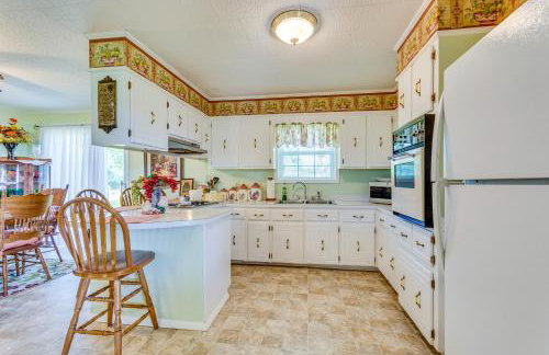 Delaware Vacation Rental Walk to Lake Dardanelle! - Foto 11