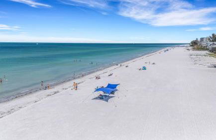 Oceanview - Heated Pool - Game Room - Steps to Beach - Sleeps 8 - Foto 10