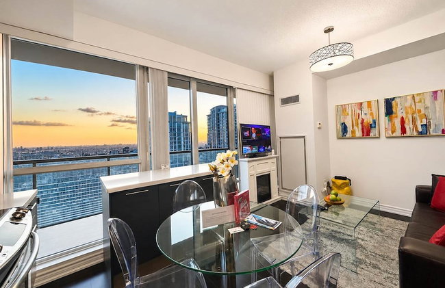 Quiet Medical Stay Condo - Walk to Hospitals, Uhn, Sickkids - Fast Wifi, Balcony - Foto 1
