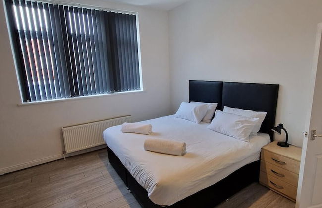 Remarkable 1-bed Apartment in Gateshead - Photo 1