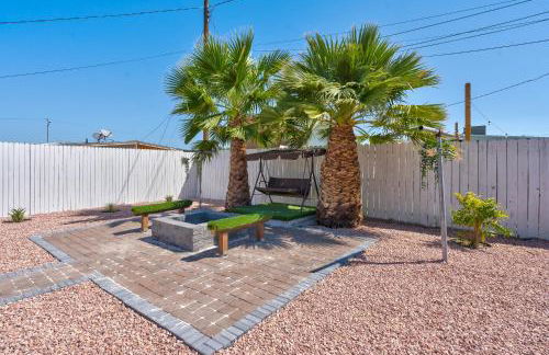 Fully Remodeled, Landscaped, King Beds, Desk Space - Foto 19