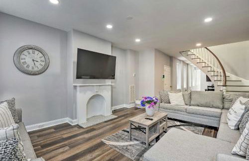 Baltimore Abode, Walk to Cross Street Market! - Photo 1