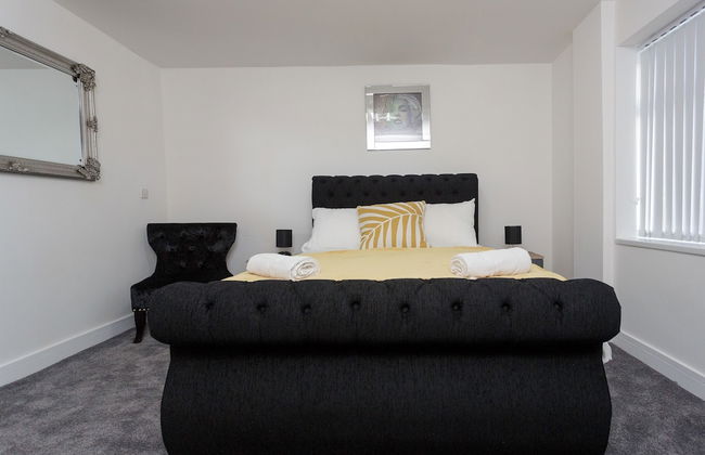 Live in Leeds Greenhill Bungalows - Photo 8