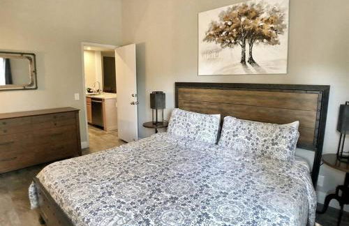 Rustic Modern Condo - Close to Village - Sleeps 10 - Foto 21