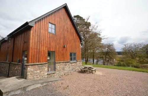 Tall Pines Apartment - Photo 1