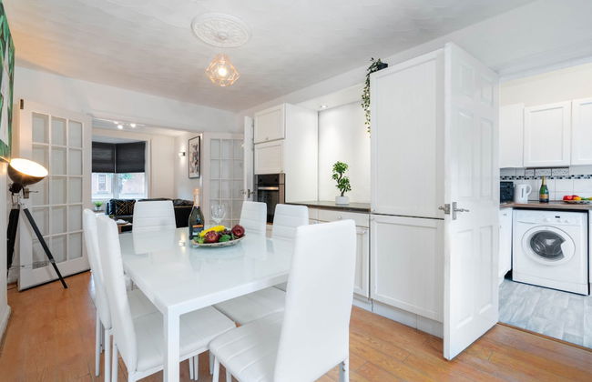 Stylish Three Bedroom House With Garden in Birmingham Suburb - Foto 26