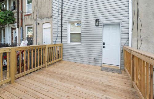 Charming Home Parking, Sleeps 10, WFH Space - Foto 21