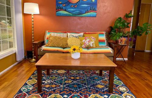 Colorful 50's Ranch in the Heart of Eugene - Foto 1