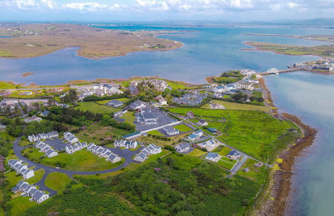 Achill Sound Holiday Village - Photo 1