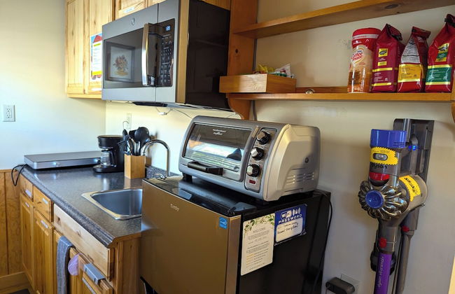 Yellowstone's Treasure Cabins - Photo 71