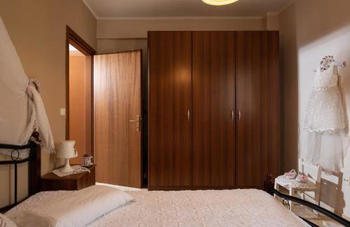 Antique Apartment - Photo 22