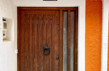 Lion House II - Photo 4