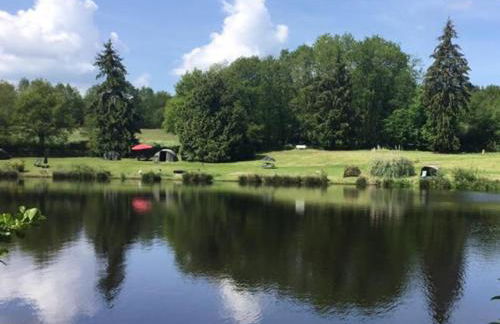 L’Etang Carp fishing lake and Gite - Foto 1