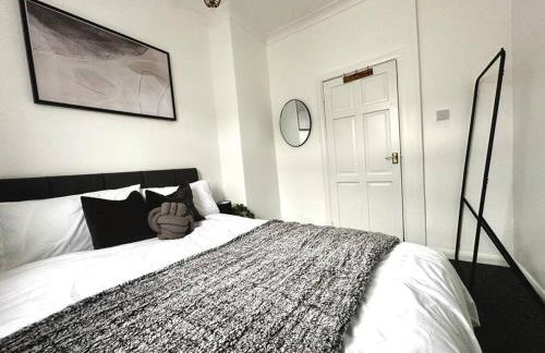 Serviced 4 bed 2 bath Manor Park House - Foto 11