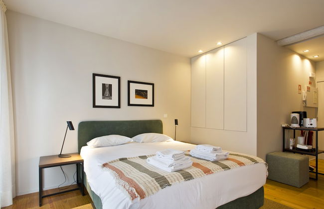 RVA Gustavo Eiffel Apartments - Photo 8