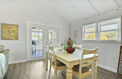 Spacious Retreat Fenced Yard Screened Deck - Photo 29