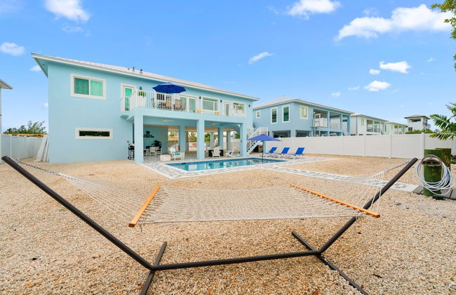 Blue Pearl New Waterfront Haven with Heated Pool ,70 Foot Dock, and More! - Foto 96