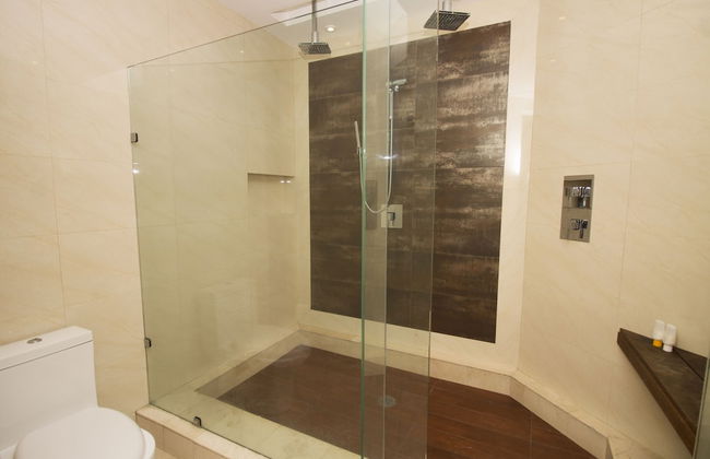 Downtown Apartment Oasis 12 - Photo 36