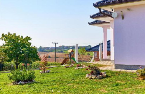 Amazing Home In Krizevci - Photo 30