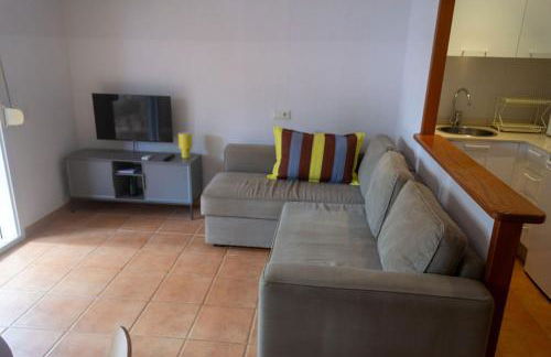 Parc Golfet - Apartamento para 3 con WiFi, AC y Piscina - Foto 10