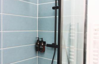 La Source - Spacieux T2 au coeur du village, à 5min des plages - Foto 5