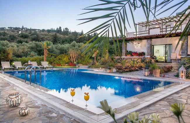 Chania Secluded Gem - Kallithea Private Pool Villa - Foto 2