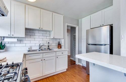 1 Mi to Shopping and Dining Central Burbank Duplex - Foto 8